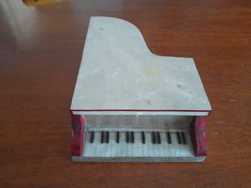Vecchio pianoforte carillon